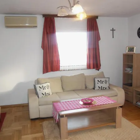 Lucija Apartmán Trogir
