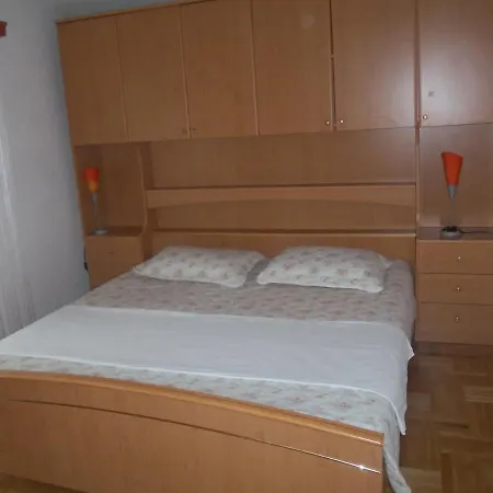 Apartmán Lucija *