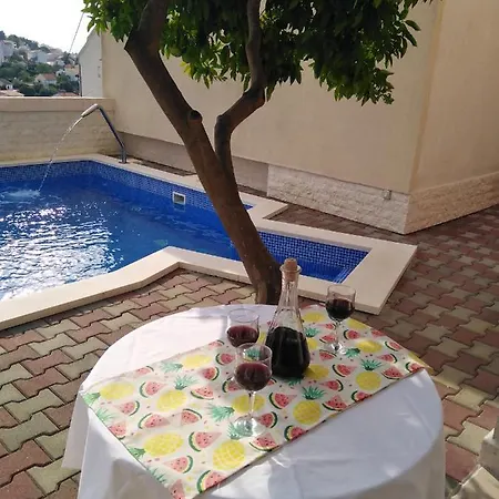 Lucija Apartment
