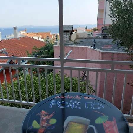 Apartment Lucija *