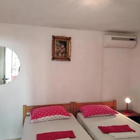 Apartment Lucija *